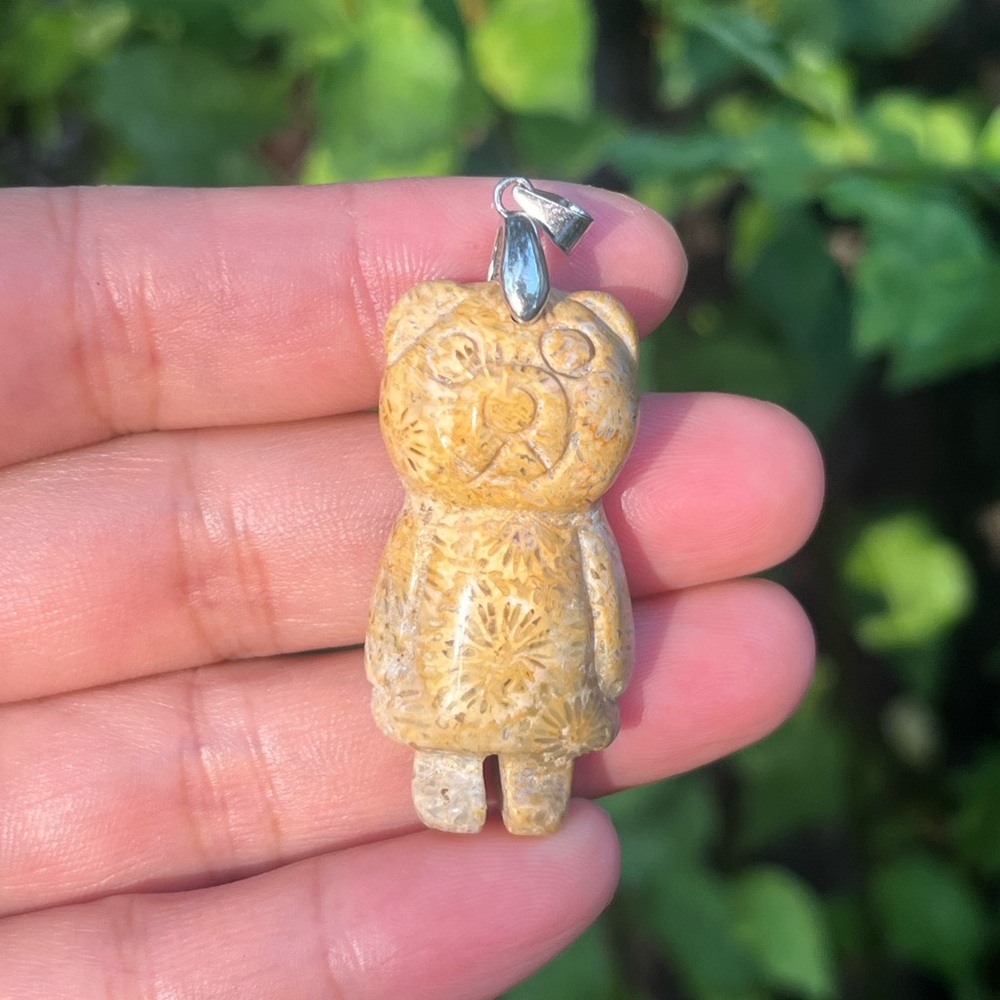 925 silver plated cute coral jade‎ bear pendant 1673